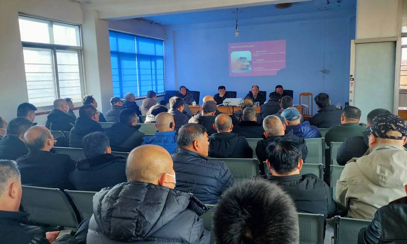 学顺达校车服务联合消防大队开展消防安全月校车驾驶员培训会，筑牢校车安全防线